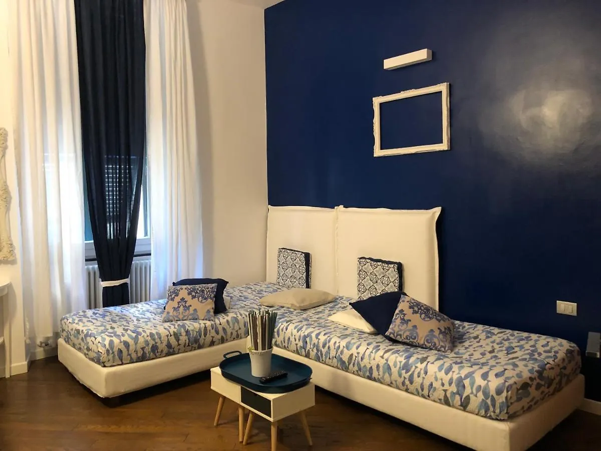 A Casa Mia Home Suite Chiavari 0*,  Italy